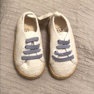 Brand new with tags gap skippys size 5